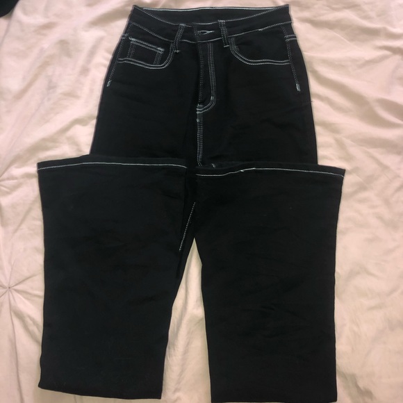 flare pants with flower back pocket print - Picture 2 of 2